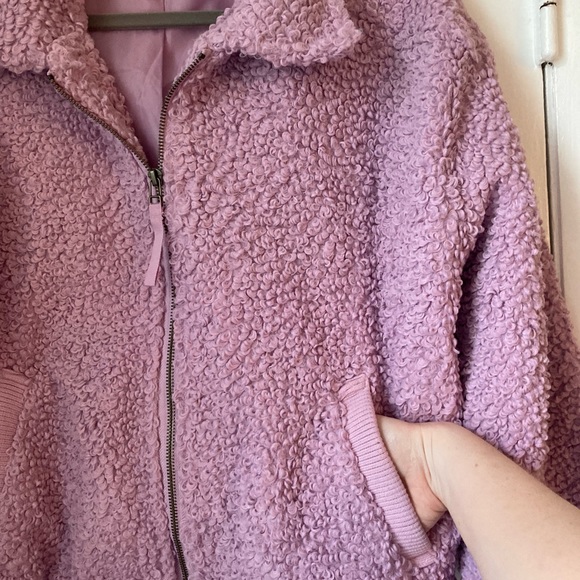 Universal Thread Sherpa Bomber Jacket- Oversized- Size Medium- Purple - Picture 5 of 8